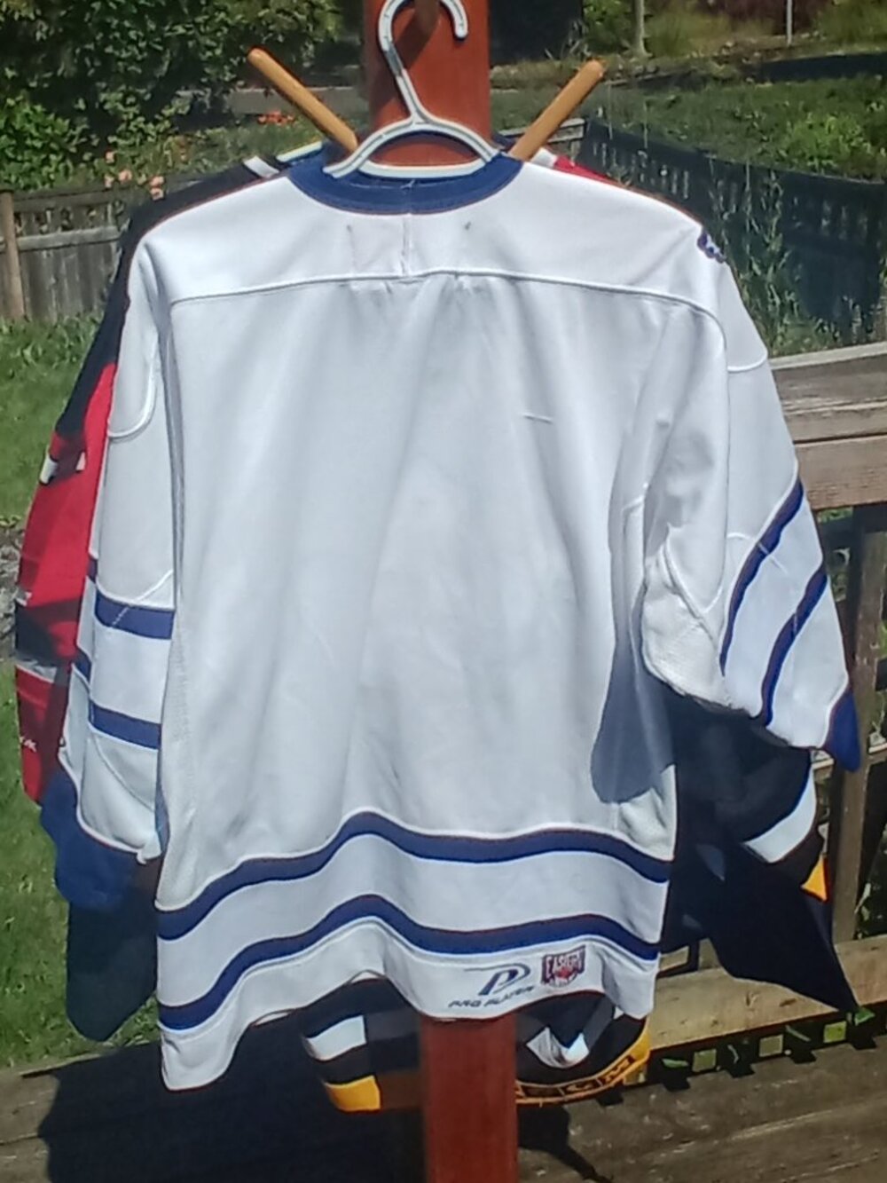 Toronto Maple Leafs Pro Player NHL hockey jersey - Picture 7 of 12